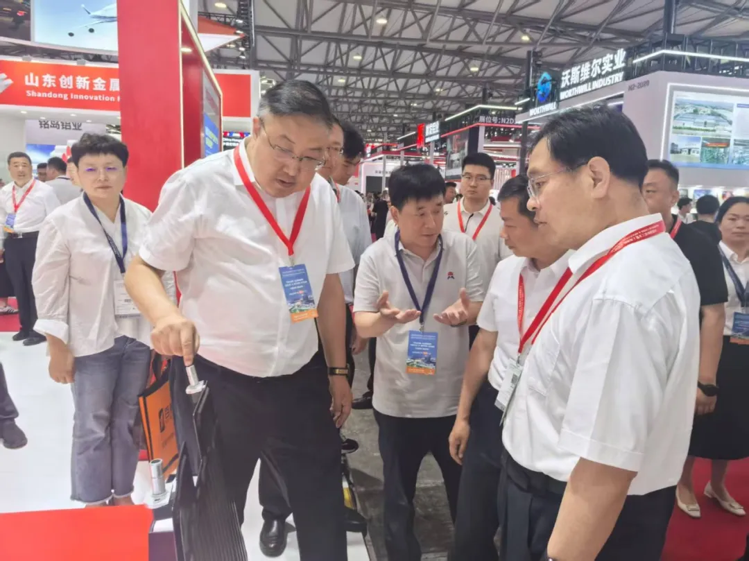 明泰鋁業閃耀亮相2025中國國際鋁工業展覽會