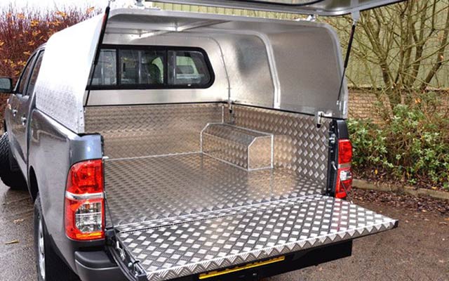 明泰鋁業(yè)5052花紋鋁板品質優(yōu)越 明泰鋁業(yè)5052花紋鋁板品質優(yōu)越