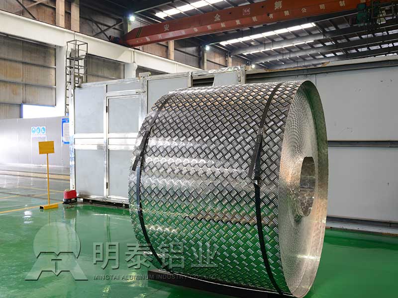 5052花紋鋁板廠家-五條筋防滑花紋鋁板價格多少 5052花紋鋁板廠家-五條筋防滑花紋鋁板價格多少